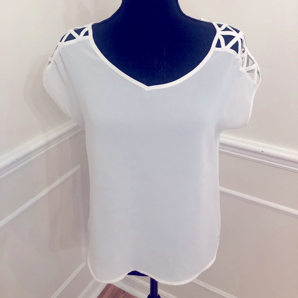 White Top Open Weave Sleeves